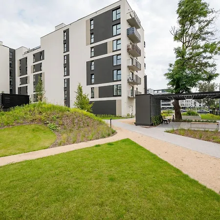 Апартаменти Lopuszanska Modern With Balcony Варшава