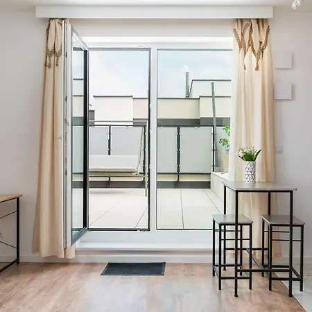 Lopuszanska Modern With Balcony * Варшава