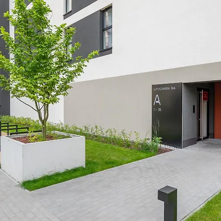 Lopuszanska Modern With Balcony Апартаменти