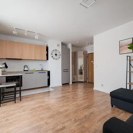 Апартаменти Lopuszanska Modern With Balcony *