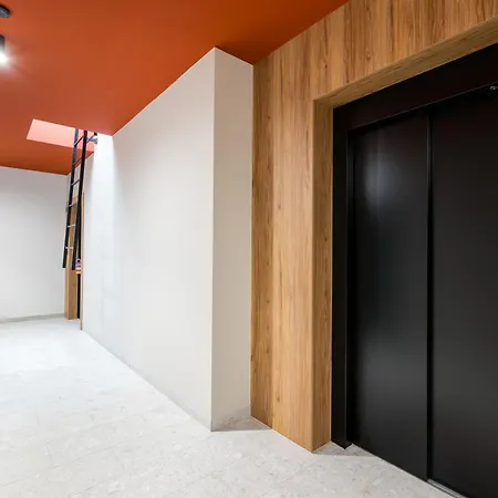 Апартаменти Lopuszanska Modern With Balcony *