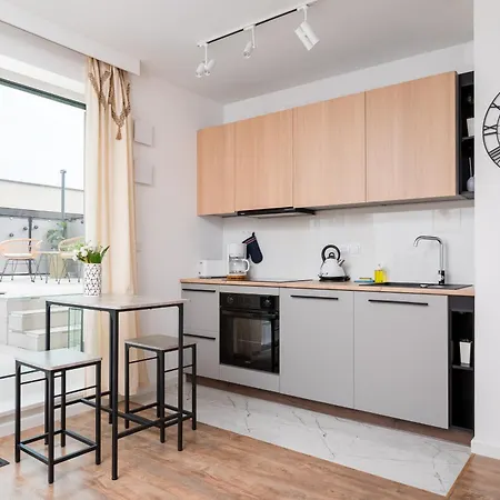 Апартаменти Lopuszanska Modern With Balcony Варшава